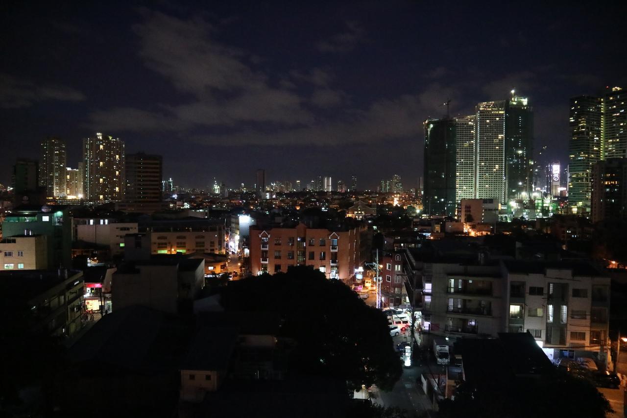 Z Hostel Manila Bagian luar foto