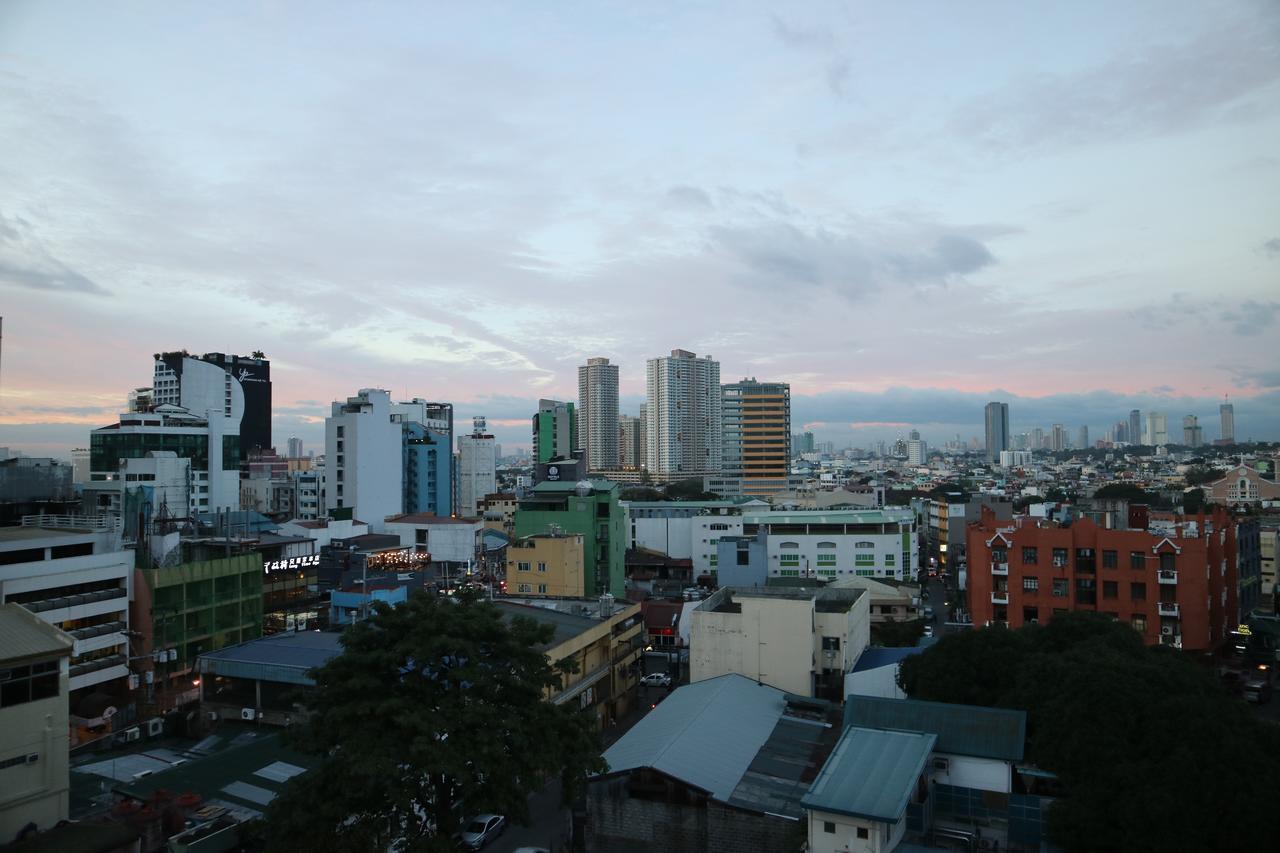Z Hostel Manila Bagian luar foto